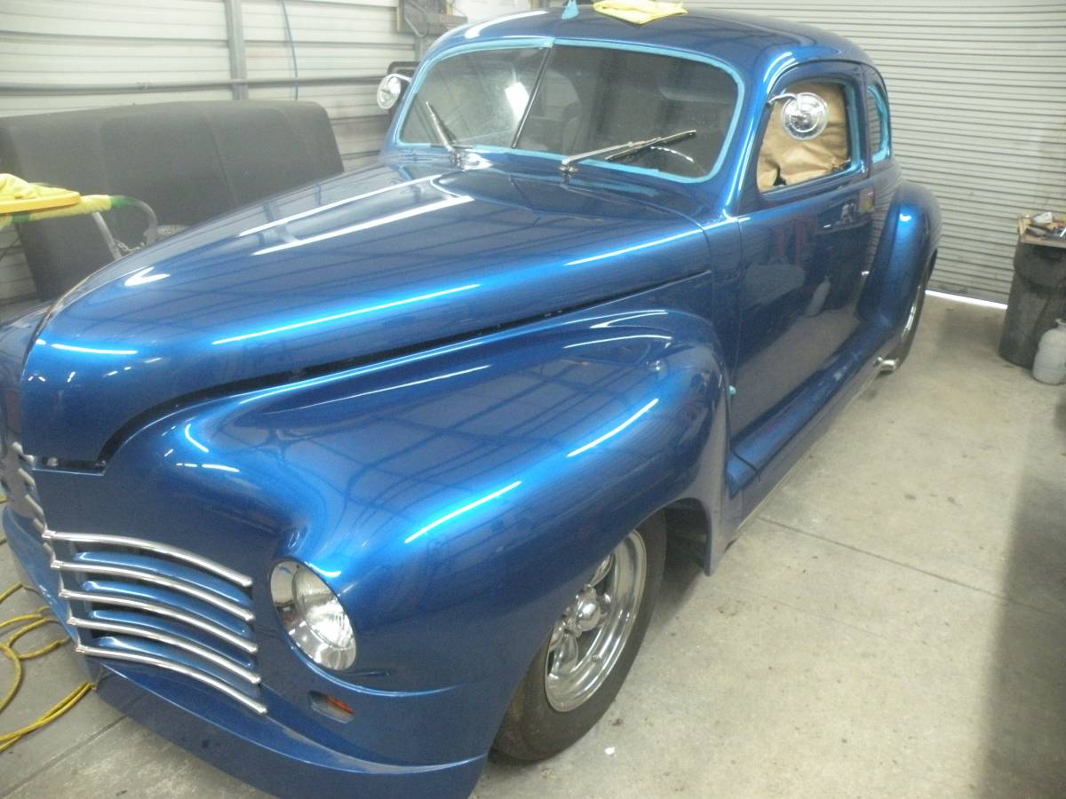 Plymouth-Business-coupe-1945-1