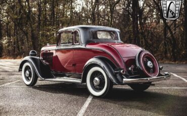 Plymouth-Coupe-1933-4