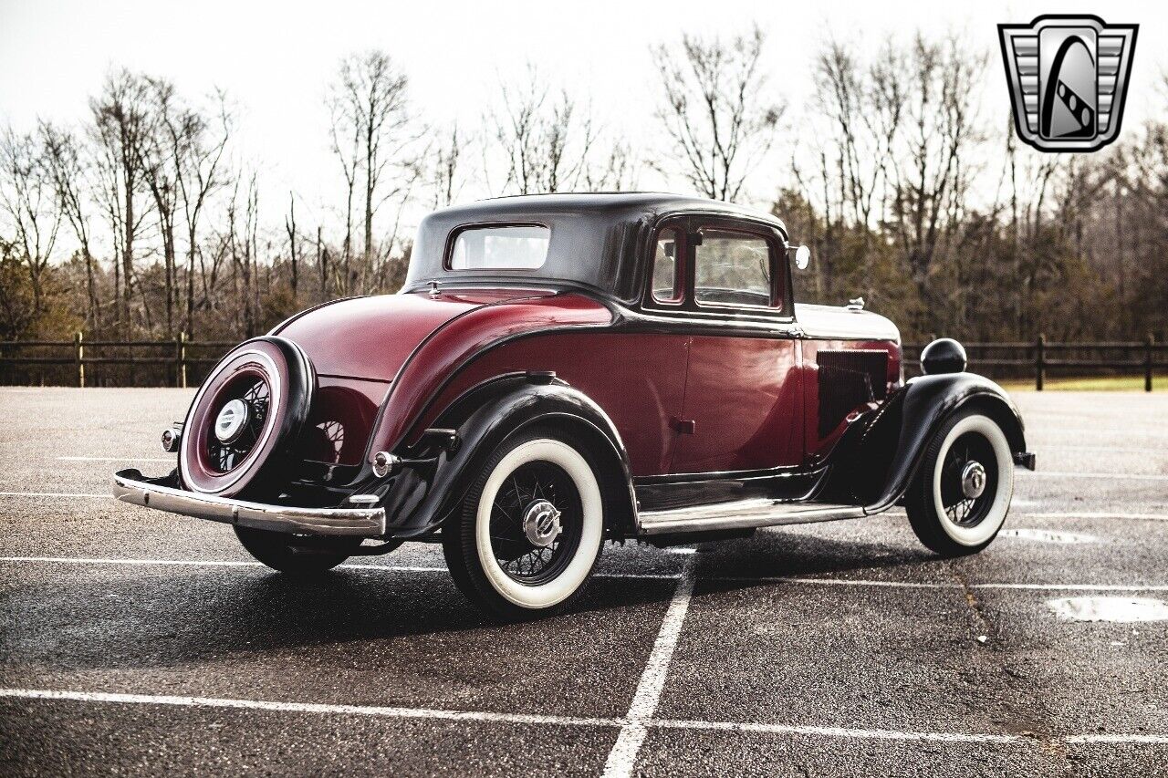 Plymouth-Coupe-1933-6