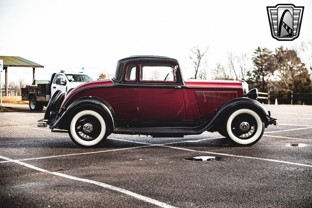 Plymouth-Coupe-1933-7