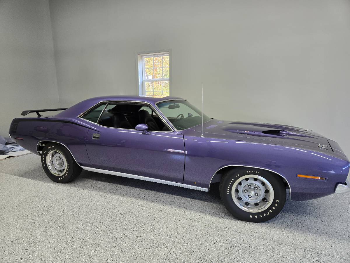 Plymouth-Cuda-1970-2