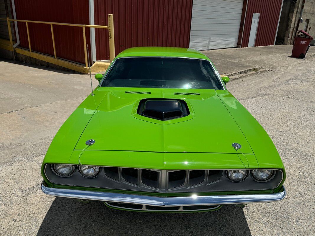 Plymouth-Cuda-1971-23