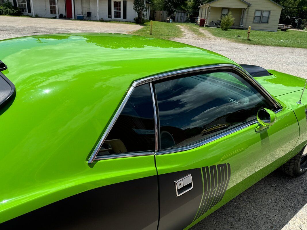 Plymouth-Cuda-1971-25