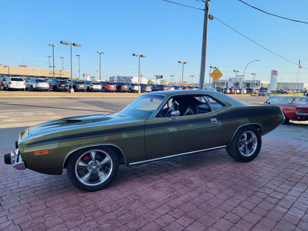 Plymouth-Cuda-1974-4