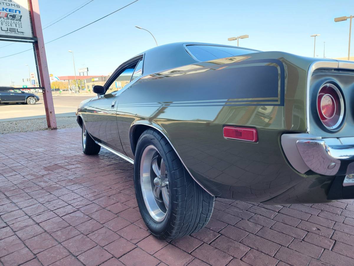 Plymouth-Cuda-1974-8