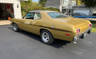 Plymouth-Duster-1973-2