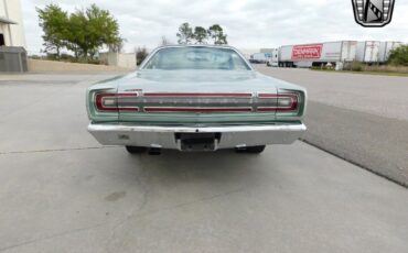 Plymouth-GTX-1968-4