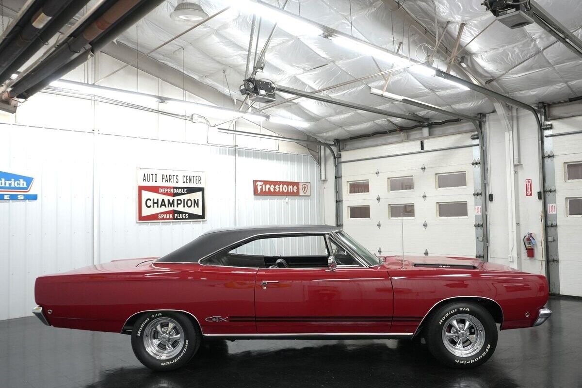 Plymouth-GTX-1968-6