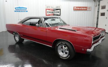 Plymouth-GTX-1968-7