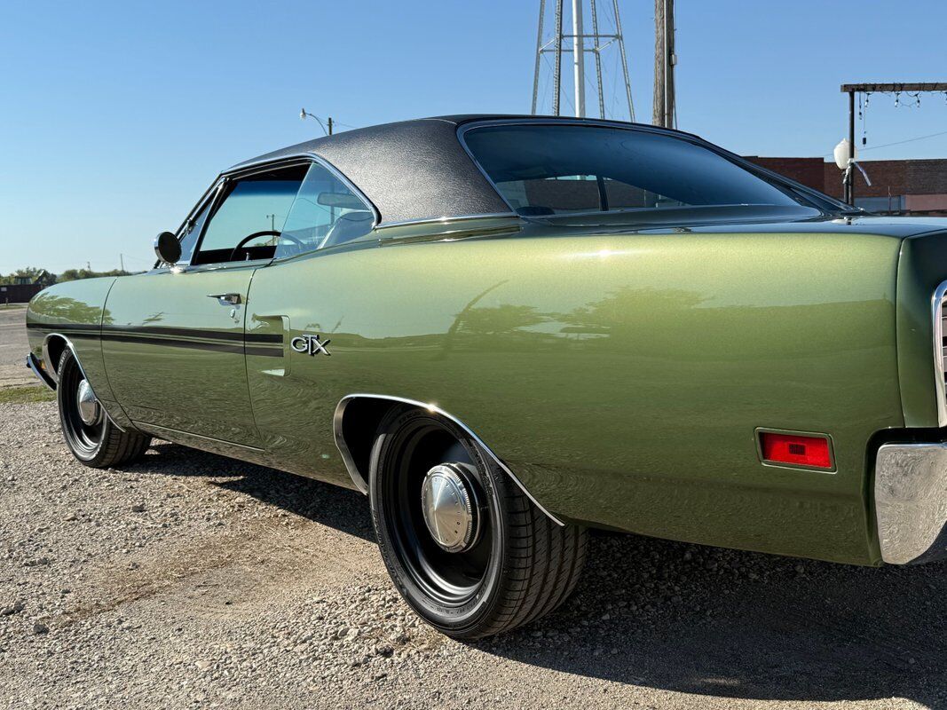 Plymouth-GTX-1970-1