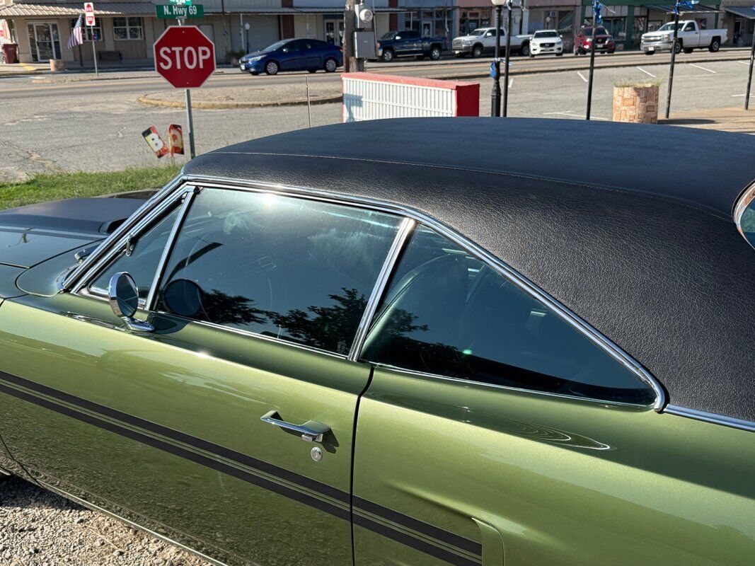 Plymouth-GTX-1970-30