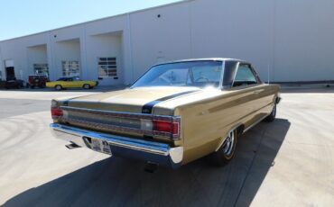 Plymouth-GTX-Coupe-1967-10