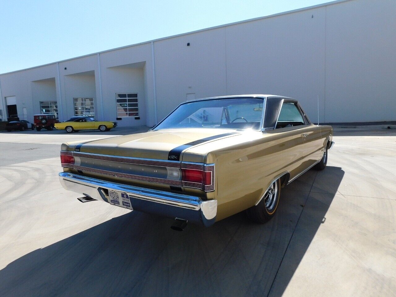 Plymouth-GTX-Coupe-1967-10