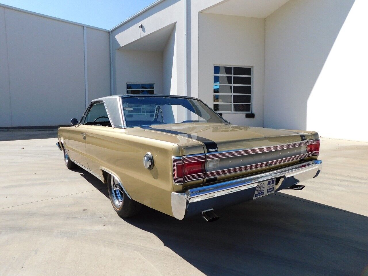 Plymouth-GTX-Coupe-1967-8