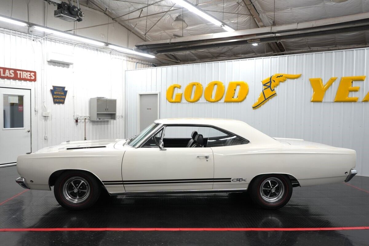 Plymouth-GTX-Coupe-1968-4