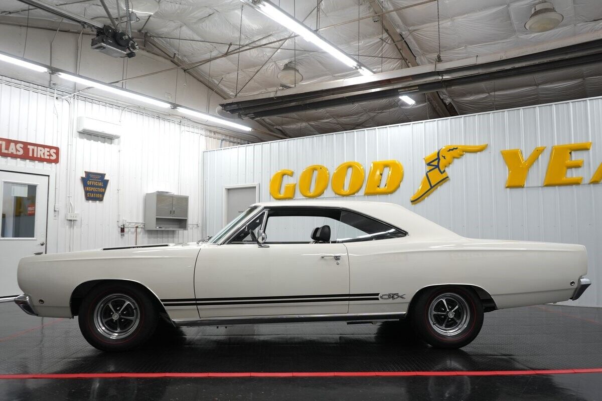 Plymouth-GTX-Coupe-1968-5