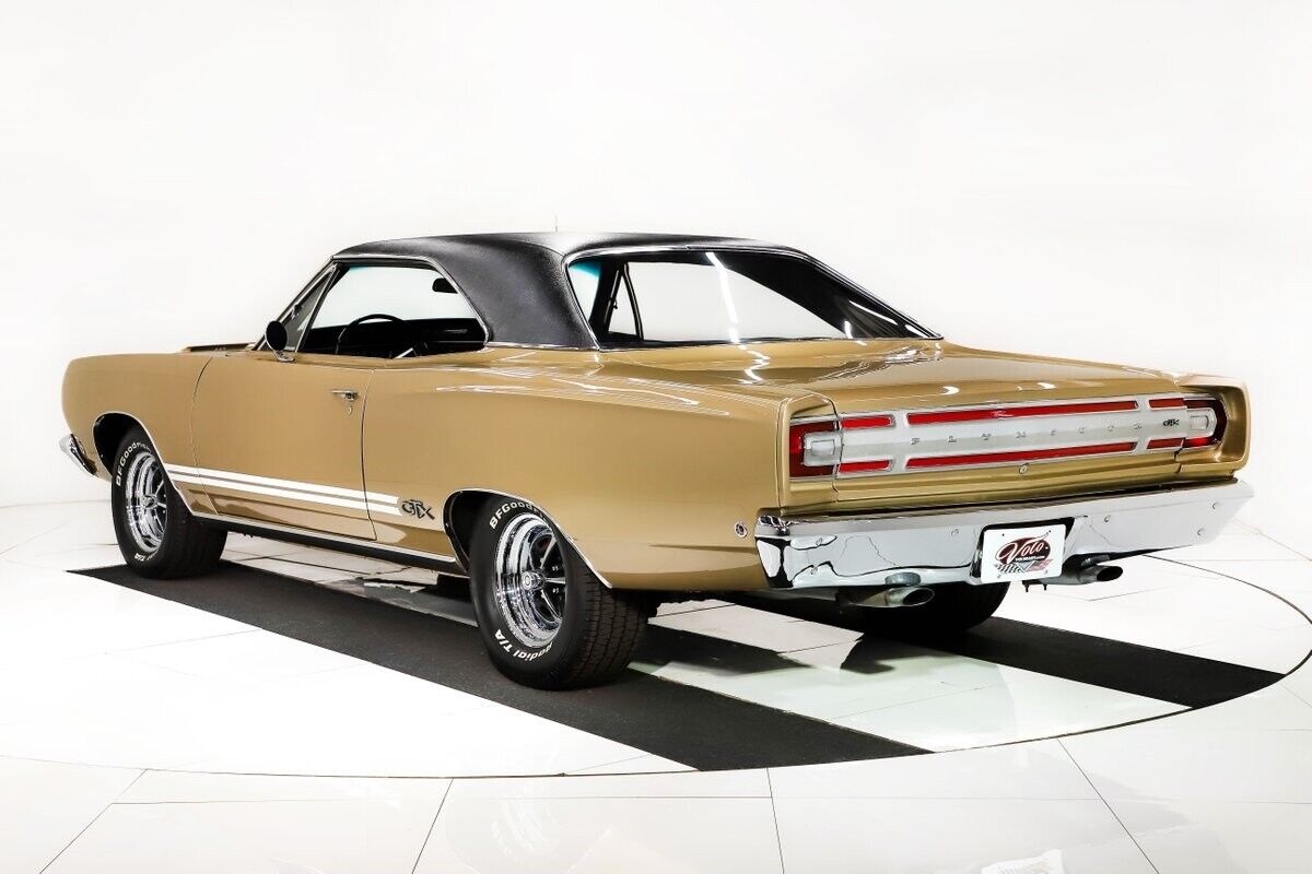 Plymouth-GTX-Coupe-1968-6