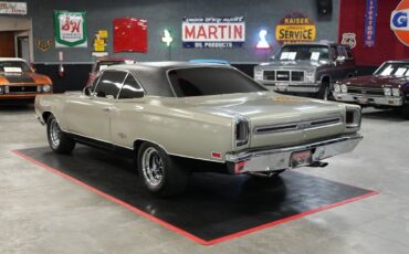 Plymouth-GTX-Coupe-1969-3