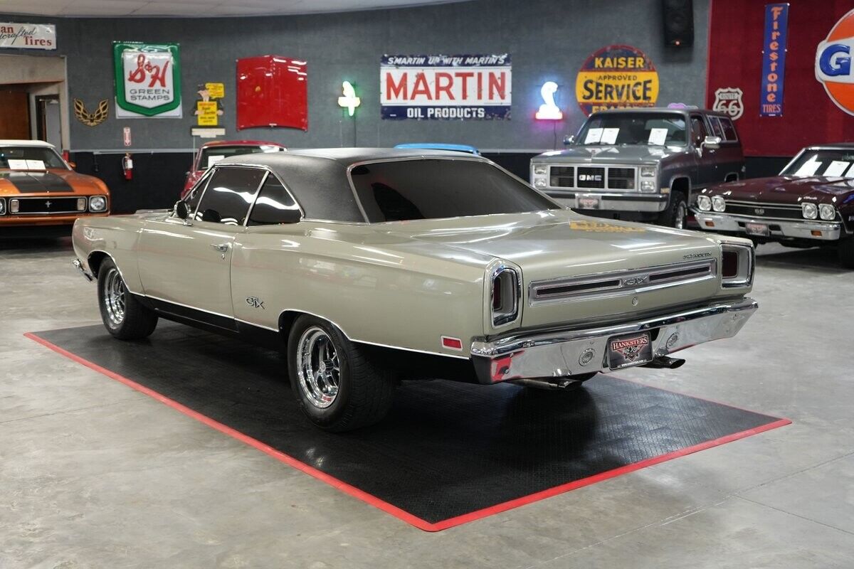 Plymouth-GTX-Coupe-1969-3