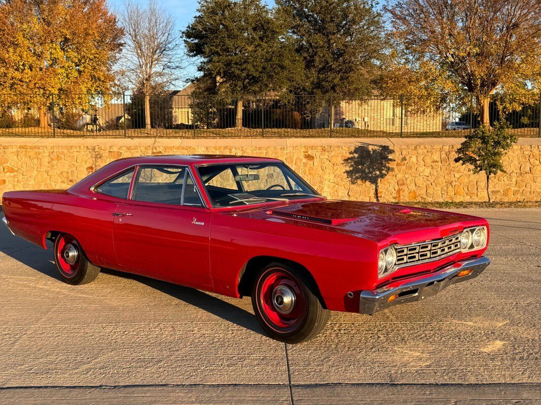 Plymouth-Road-Runner-1968-1