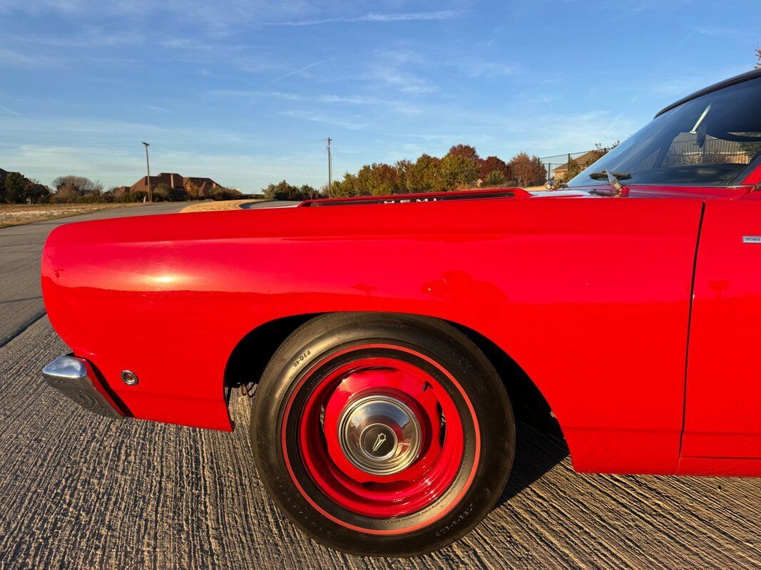 Plymouth-Road-Runner-1968-38