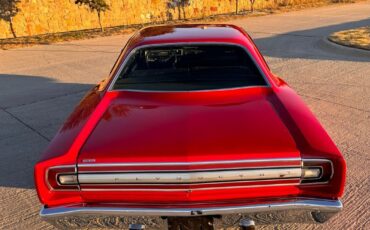 Plymouth-Road-Runner-1968-7