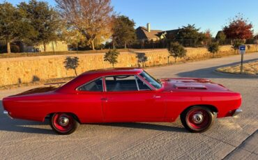 Plymouth-Road-Runner-1968-9