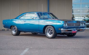 Plymouth-Road-Runner-1969-5