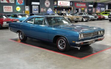 Plymouth-Road-Runner-1969-7