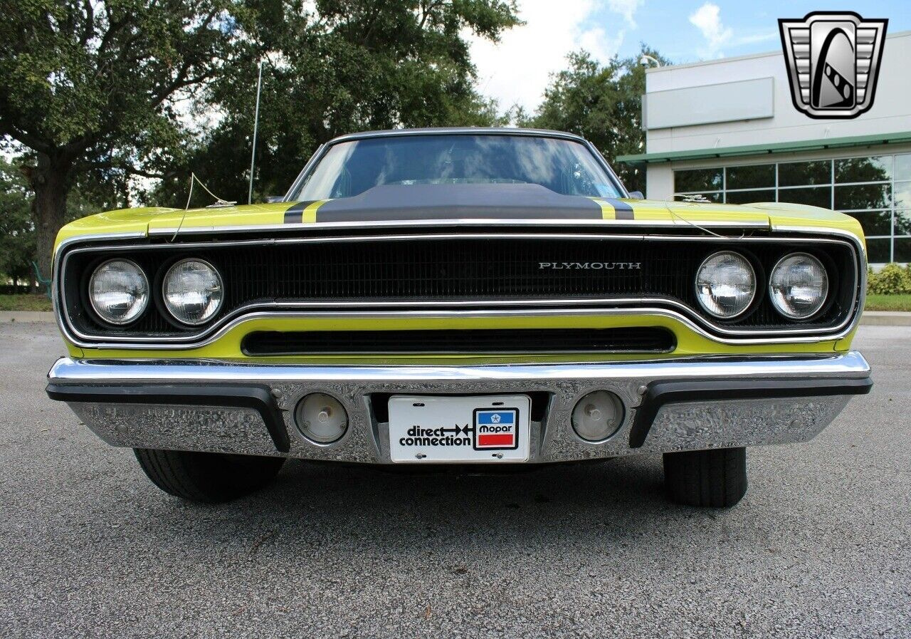 Plymouth-Road-Runner-1970-10