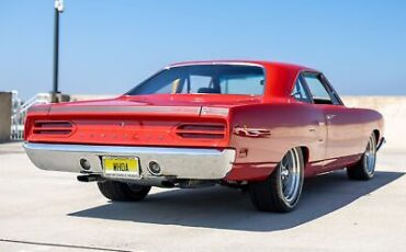 Plymouth-Road-Runner-1970-11