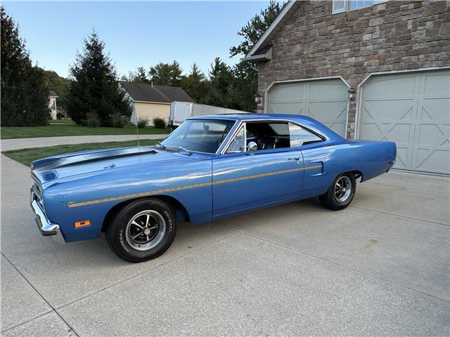 Plymouth-Road-Runner-1970-23