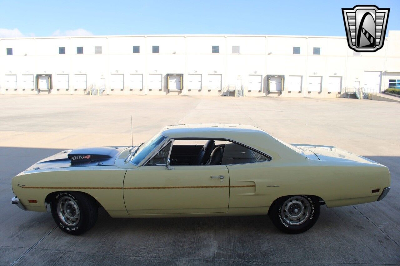 Plymouth-Road-Runner-1970-3