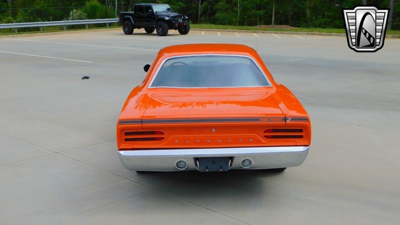 Plymouth-Road-Runner-1970-4