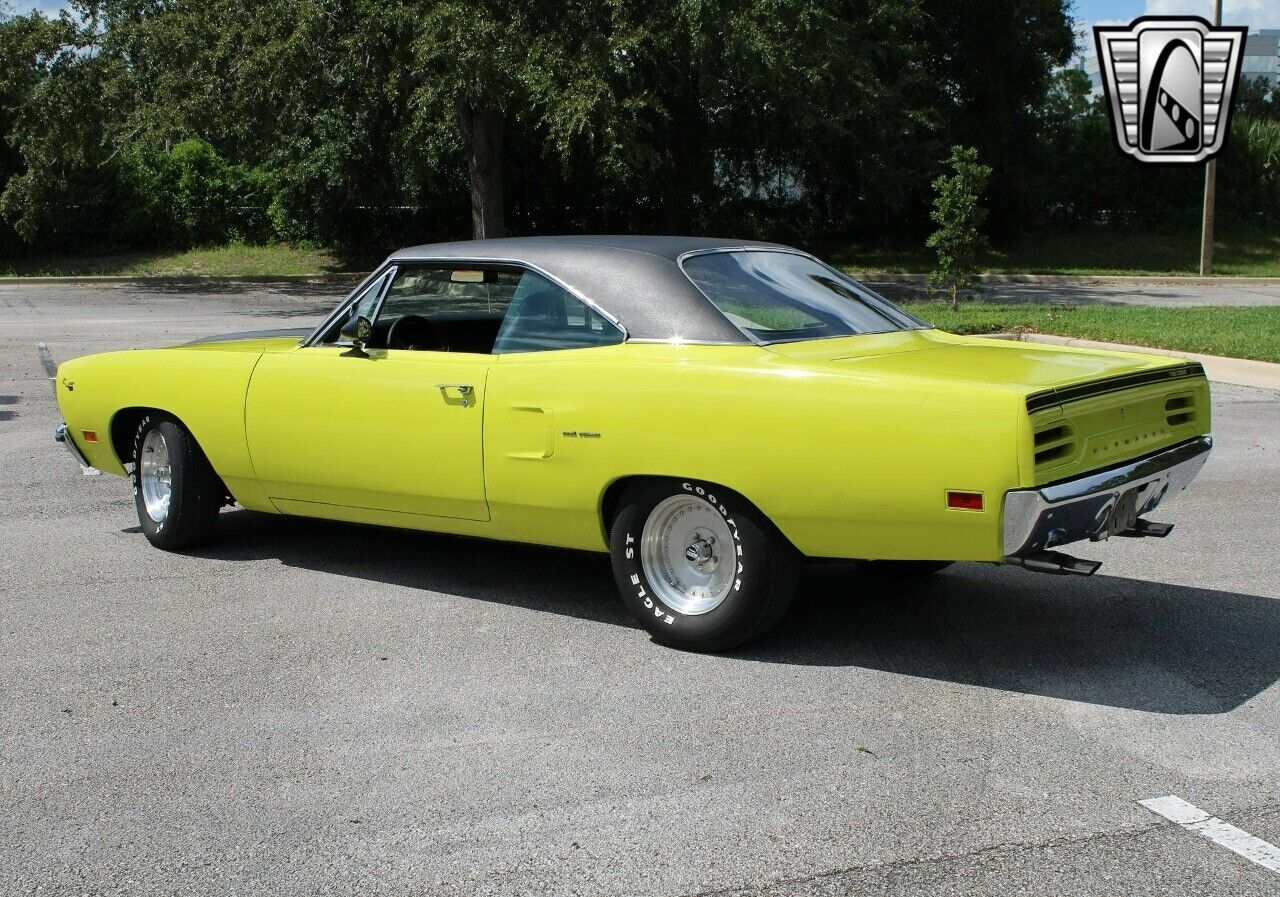 Plymouth-Road-Runner-1970-5