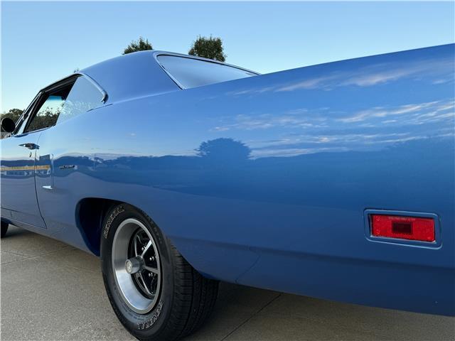 Plymouth-Road-Runner-1970-5