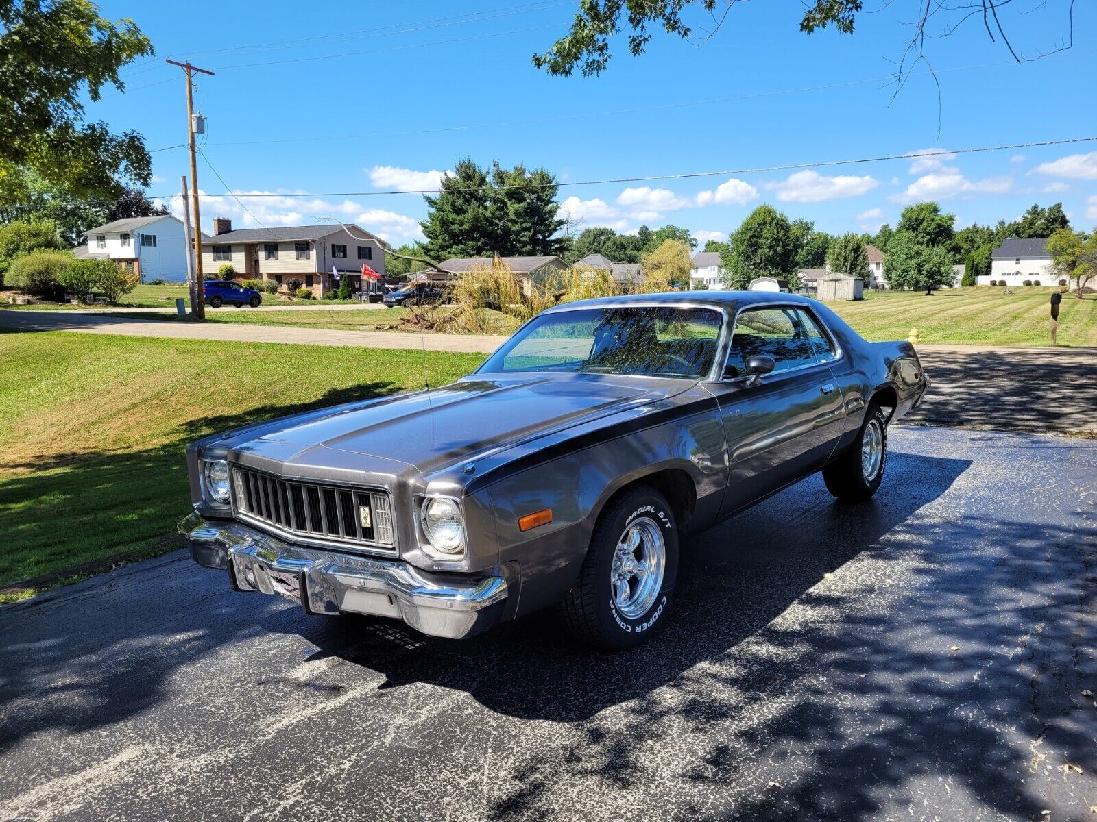 Plymouth-Road-Runner-1975-2