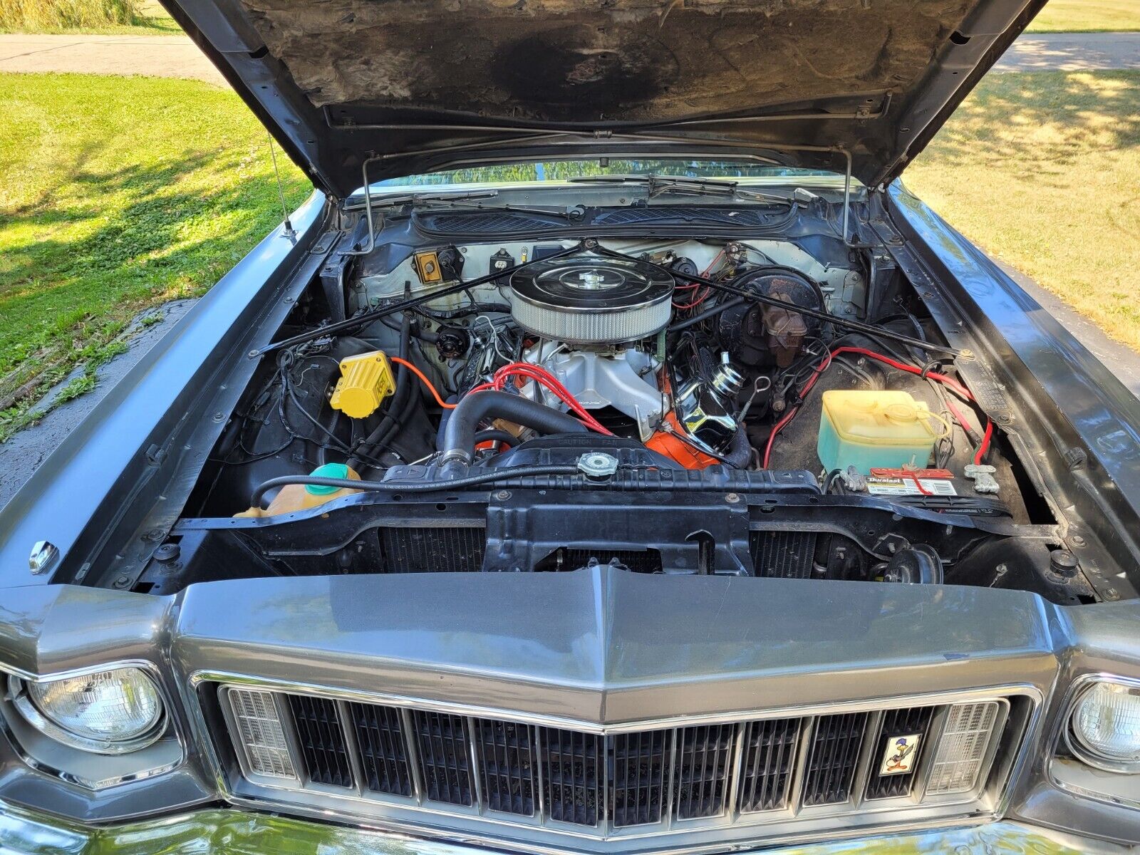 Plymouth-Road-Runner-1975-9