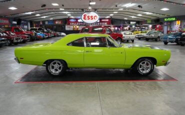 Plymouth-Road-Runner-Coupe-1969-6