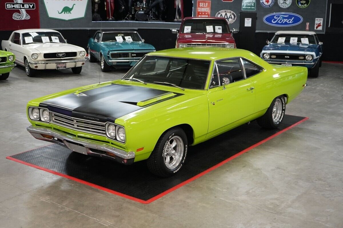 Plymouth-Road-Runner-Coupe-1969-9