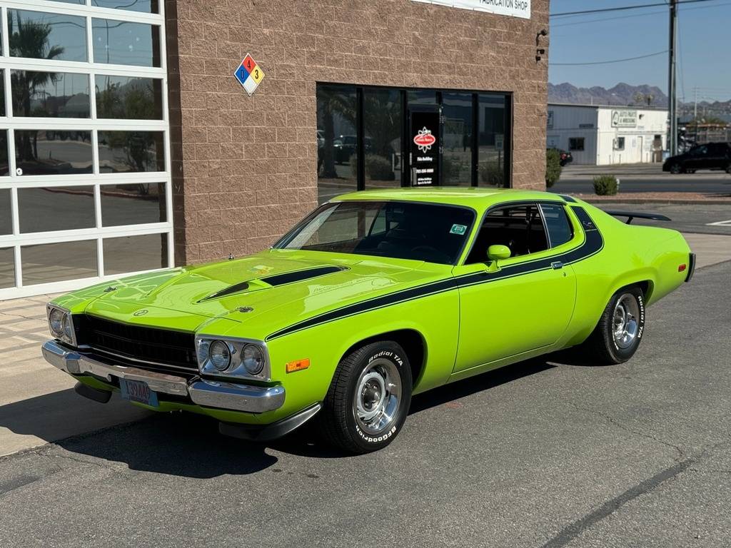 Plymouth-Road-runner-tribute-1974-1