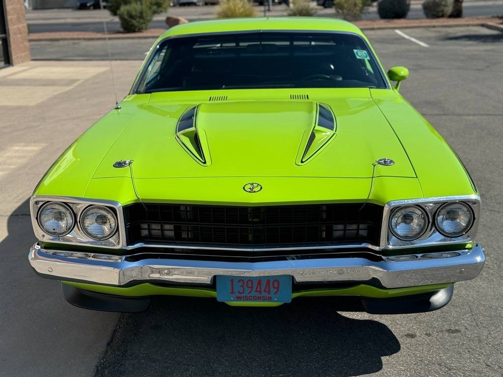 Plymouth-Road-runner-tribute-1974-2