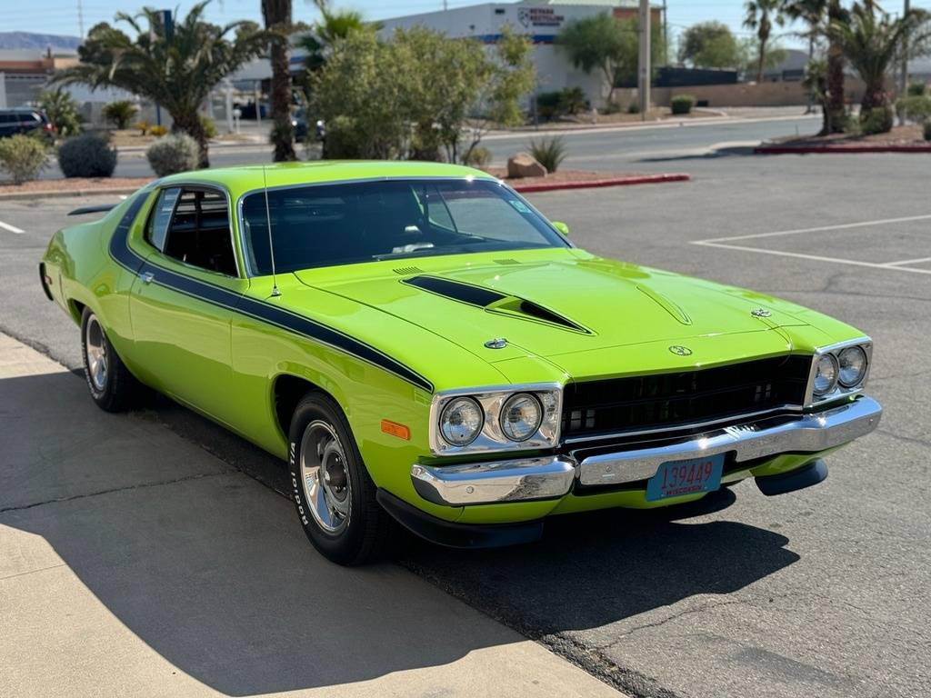 Plymouth-Road-runner-tribute-1974-3