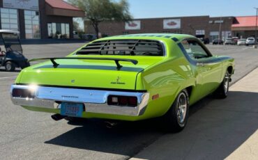 Plymouth-Road-runner-tribute-1974-5