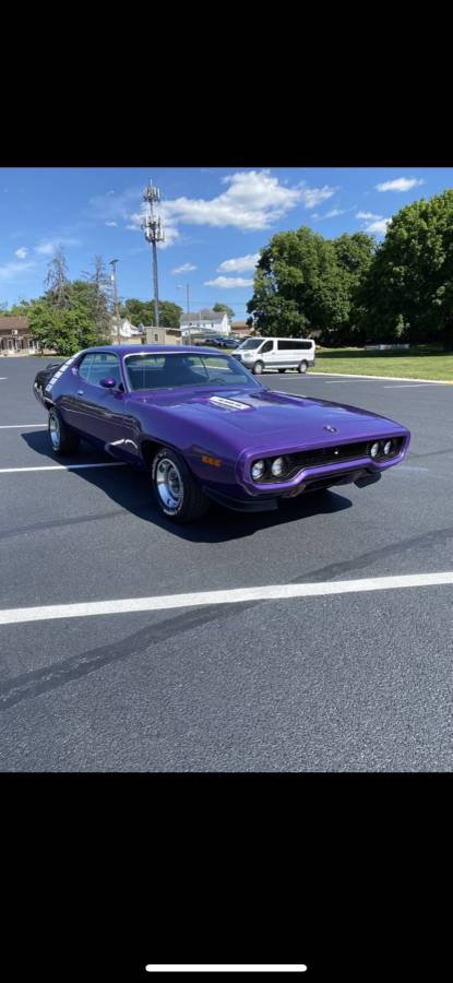 Plymouth-Roadrunner-1971-1