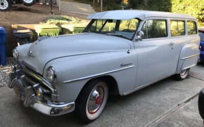 Plymouth Suburban 1952