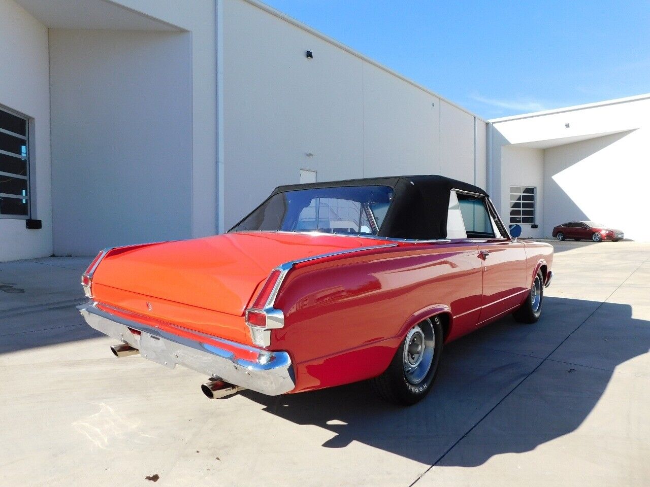 Plymouth-Valiant-Cabriolet-1966-9