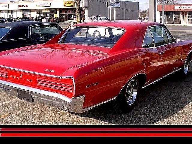 Pontiac-2-DR.-Hard-Top-1966-2