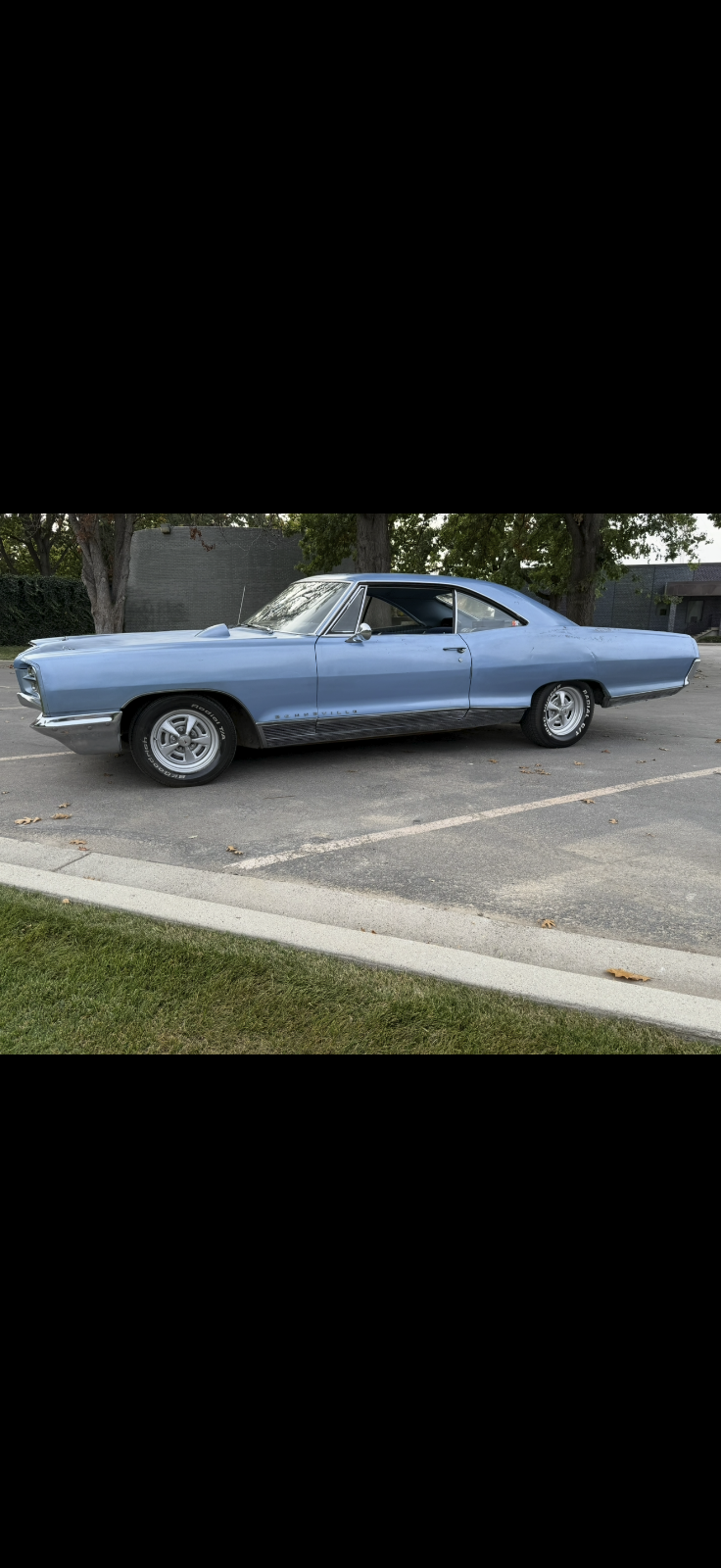 Pontiac-Bonneville-Coupe-1966-10