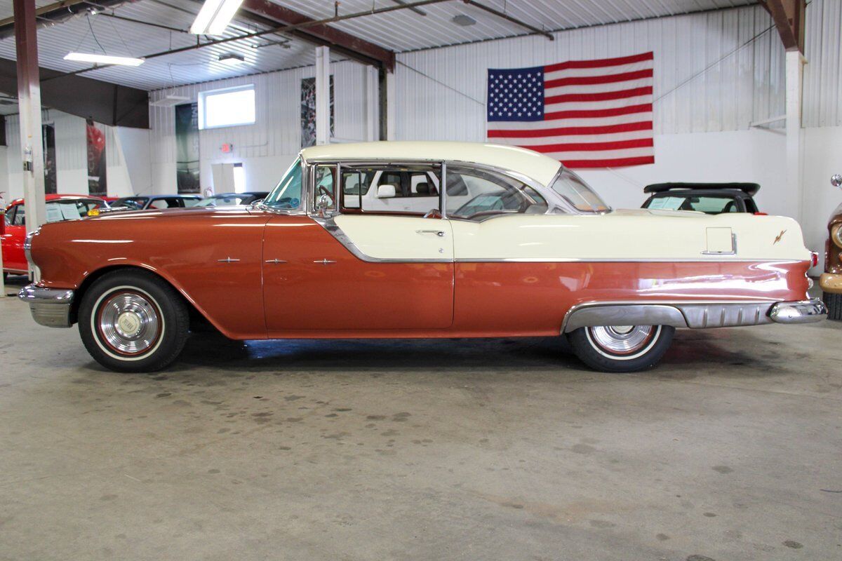 Pontiac-Chieftain-Coupe-1955-2